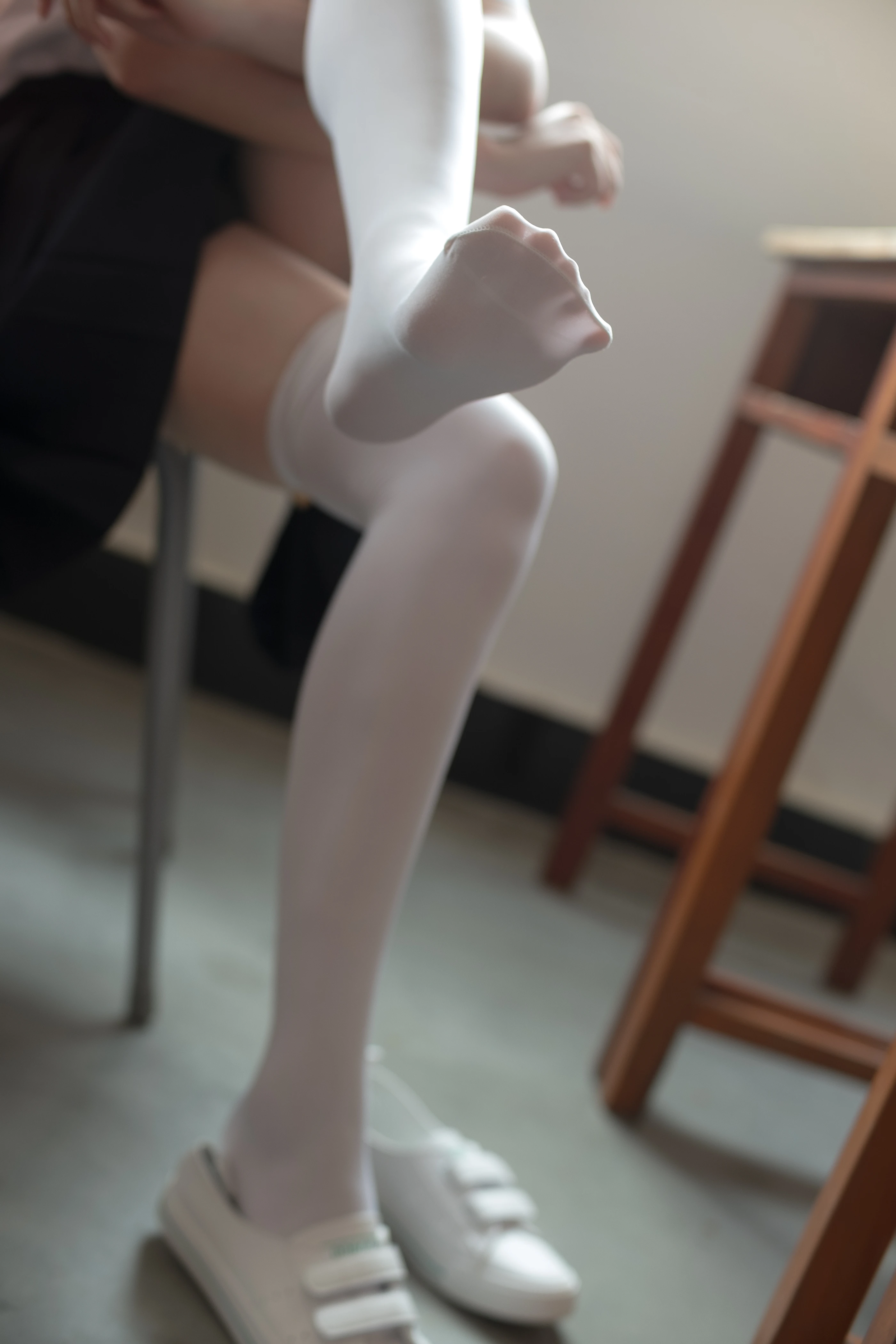 森萝财团 [BETA-022] 教室里的JK白丝少女 [66P]插图7